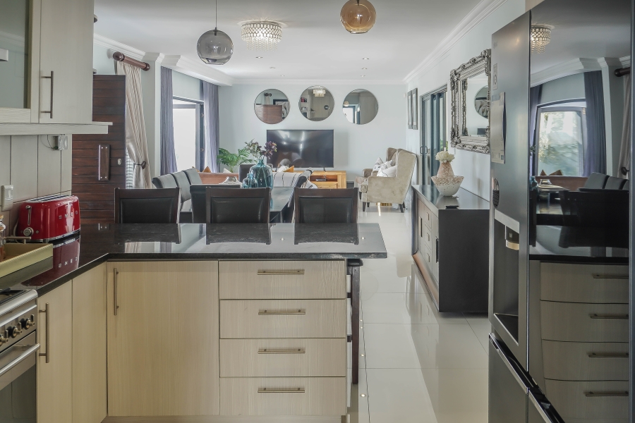 3 Bedroom Property for Sale in Jakarandas Western Cape